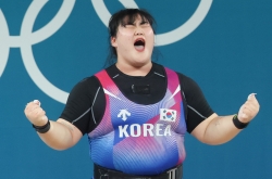 Park Hye-jeong wins silver in women's weightlifting