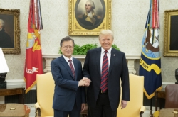 Moon, Trump vow NK safety and prosperity for denuclearization