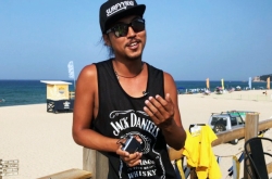 [Weekender] Korean surfers break away from ‘surfer dude’ stereotypes