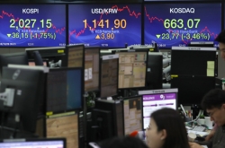 [Newsmaker] Anxiety heightens on stock market depreciation