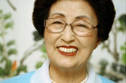 Ex-first lady Lee remembered as political buttress for husband, pioneer for women's rights