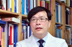 [Herald Interview] ‘Safety is taking a back seat in Korea’s vaccine rollout’