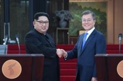 Transition team emphasizes denuclearization as Moon, Kim exchange letters