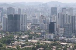 ‘Jeonse’ no more? More Koreans opt for monthly rentals under debt burden