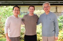 Zuckerberg meets LG top brass to discuss XR partnership