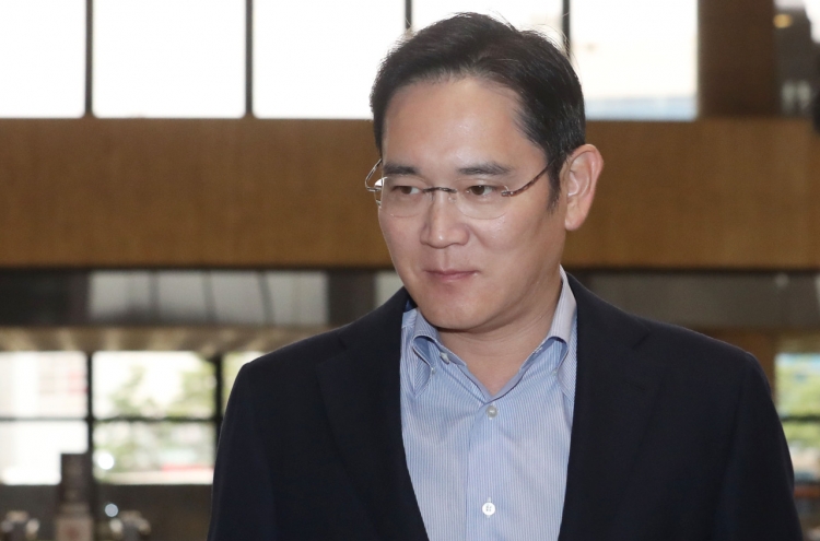 Samsung Electronics VP heads to Japan amid export curbs on chips materials