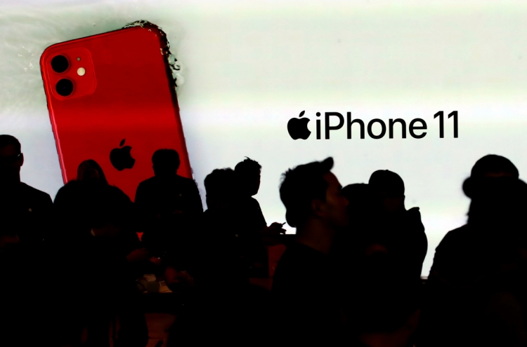 About 130,000 iPhone 11s sold on 1st day in S. Korea: industry