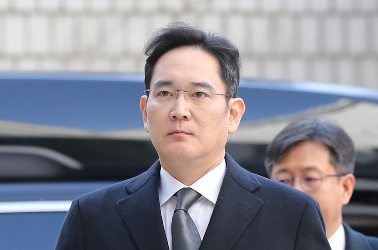 Samsung de facto leader Lee Jae-yong attends of retrial