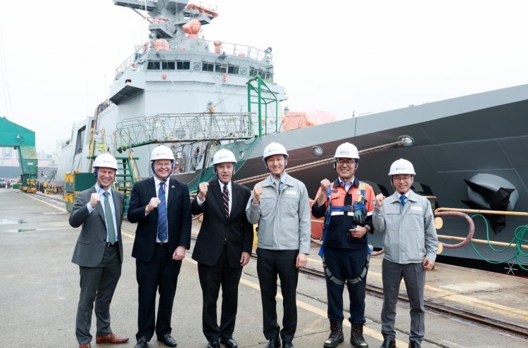 [Photo News] US Ambassador at HD Hyundai shipyard