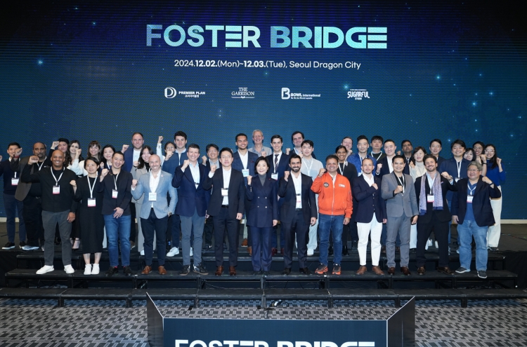 Global startup accelerators flock to Seoul for Foster Bridge summit