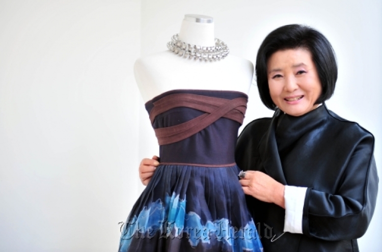 Hanbok designer to hold show on Dokdo