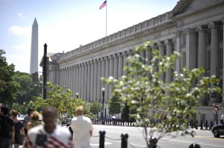 U.S. budget deficit tops $1tr