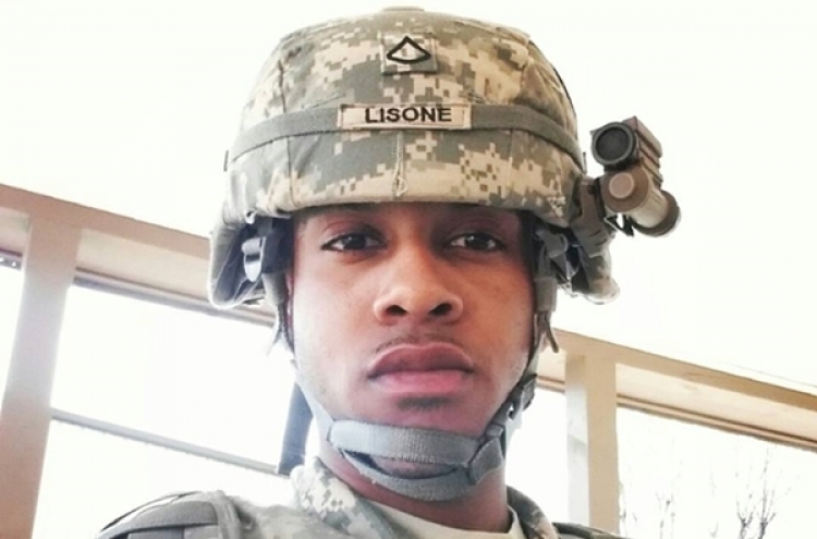 U.S. soldier dies after street fight
