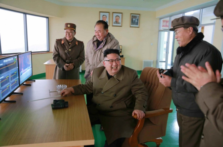 N. Korean leader observes new high performance engine test