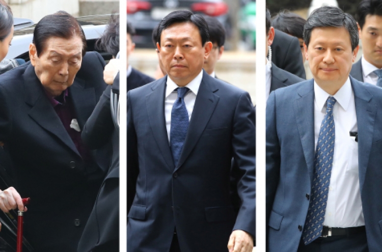 Lotte’s founding family denies all in first trial