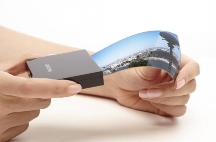 Samsung Display predicts foldable phones to be commercialized in 2019