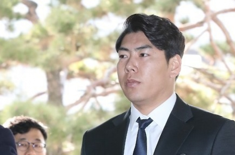 Appeals hearing set for May for Pirates’ Kang Jung-ho following DUI conviction