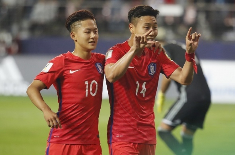Korean midfielder puts team first ahead of personal glory