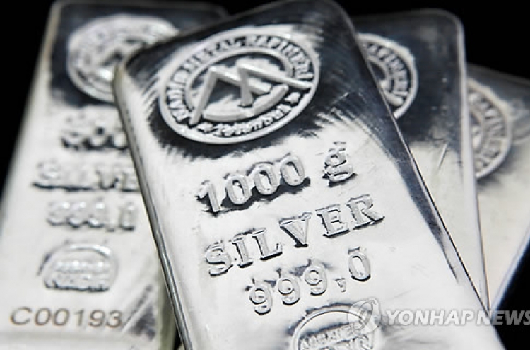 Silver bar sales rise 10-fold as middle class join flight to safety