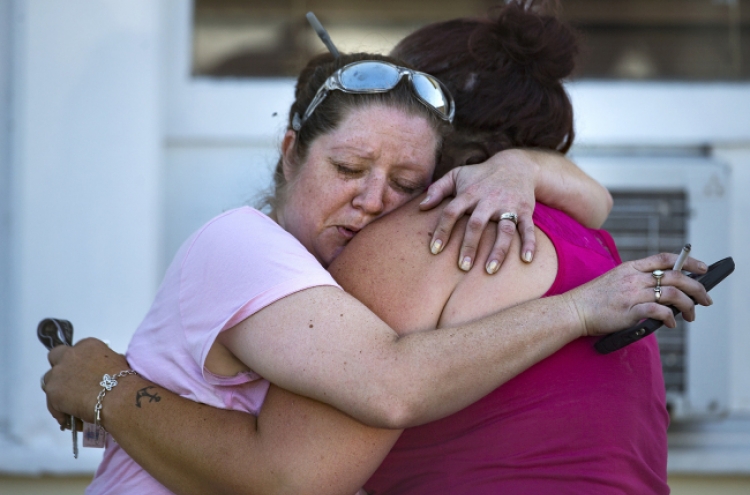 [Newsmaker] 26 killed in church attack in Texas' worst mass shooting