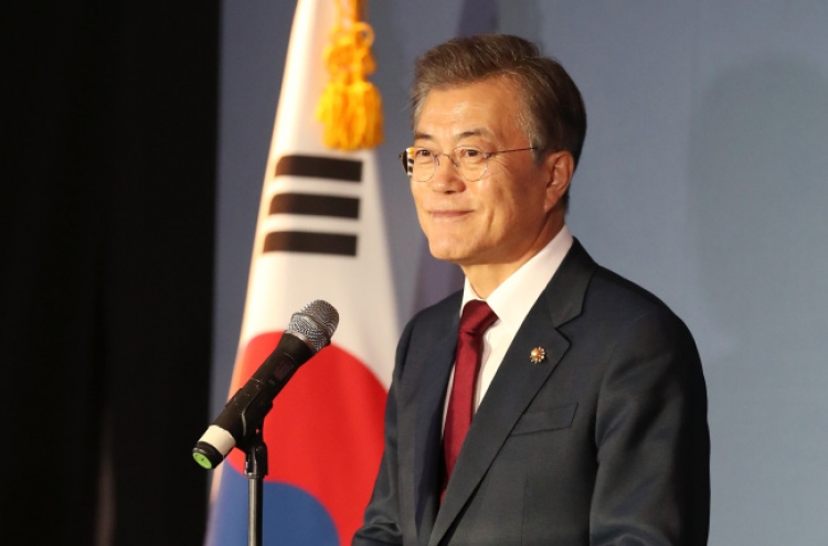 Moon calls for regional community with ASEAN