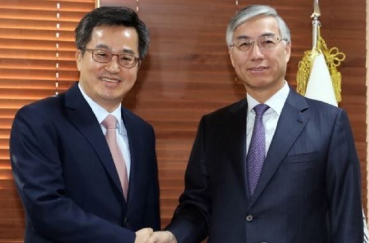 Finance minister, Chinese ambassador hold talks to bolster economic cooperation
