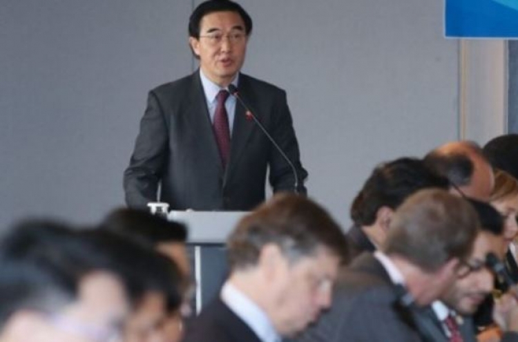 Unification minister calls on N. Korea to come to negotiating table unconditionally