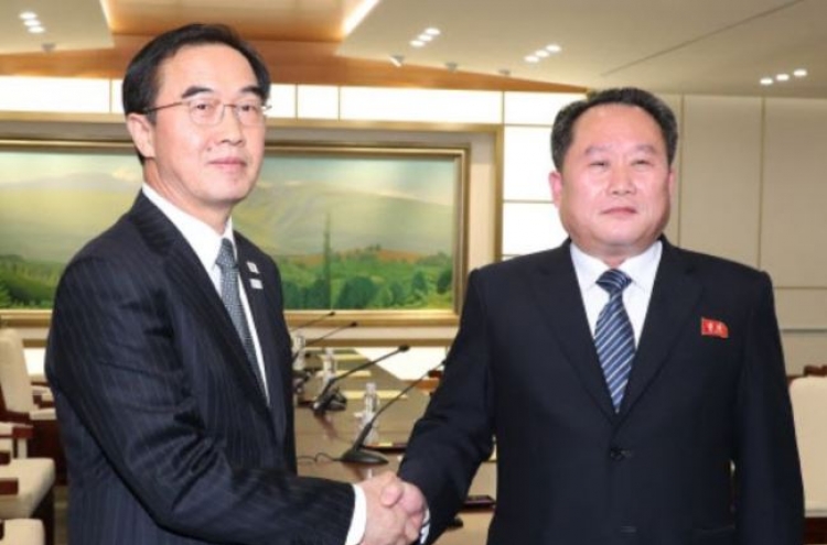 Two Koreas set for military talks, but challenges remain