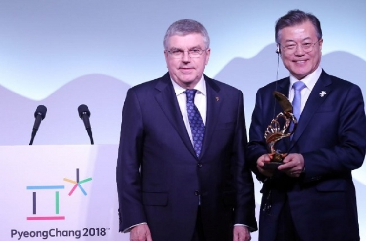Moon to seek support for Olympics, inter-Korean dialogue in bilateral summits