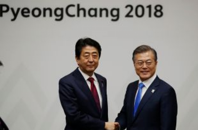 Moon rejects Abe's call to resume Korea-U.S. military drills