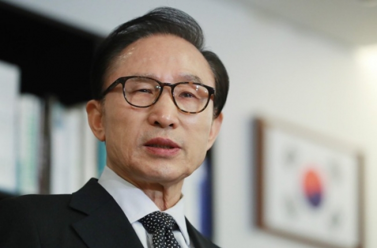 Lee Myung-bak: From businessman to Seoul mayor and President