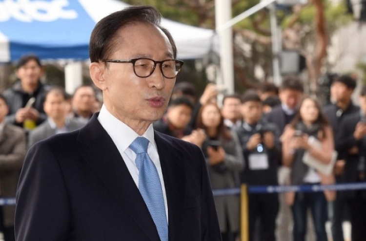 Ex-president Lee Myung-bak grilled on string of corruption allegations