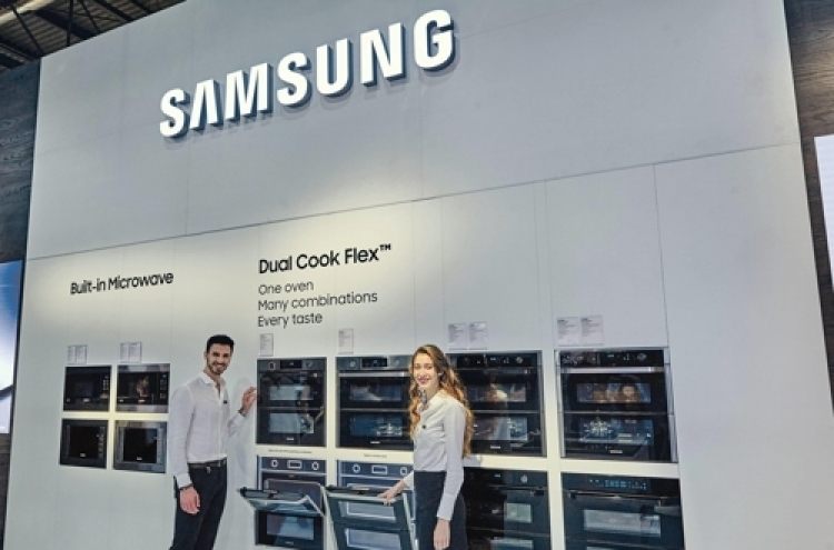 Samsung showcases built-in home appliances in Italy