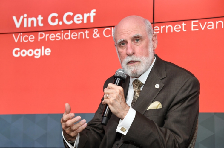 [Herald Interview] ‘Father of the internet’ says IoT both a ‘big opportunity and risk’