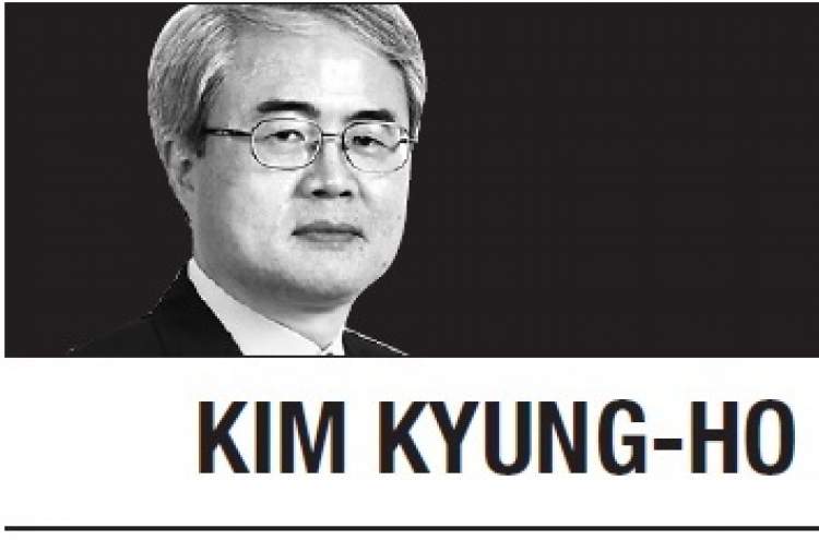 [Kim Kyung-ho] Moon lost on path to growth