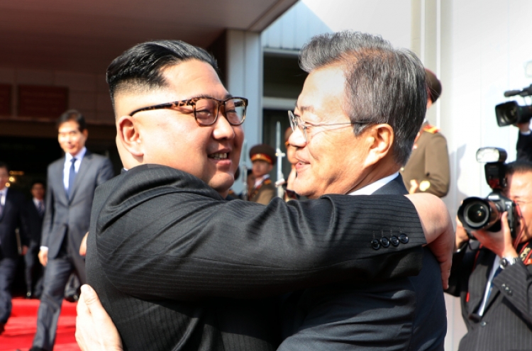 Two Koreas’ leaders hold surprise meeting amid uncertainty over US-NK summit