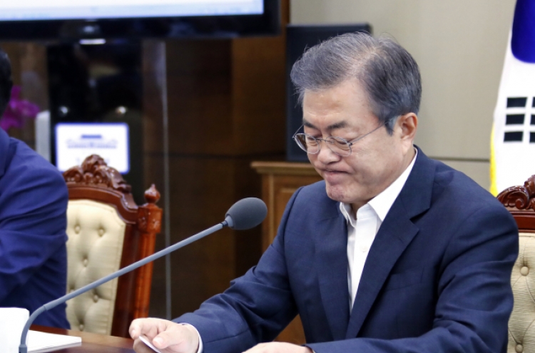 Moon mourns opposition lawmaker's suicide