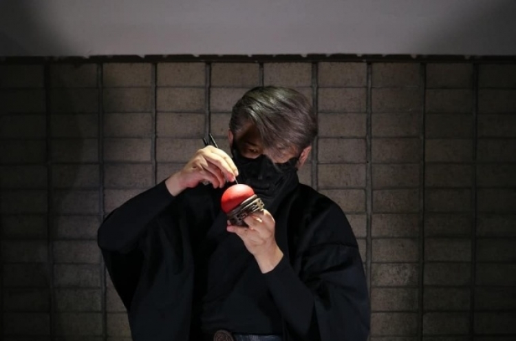 [Herald Interview] Sweet treats blossom in hands of wagashi master