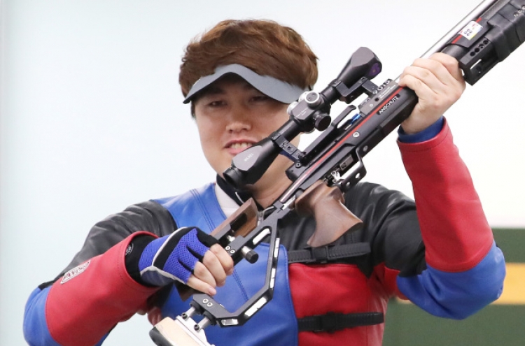 Shooter Jeong You-jin wins 10m running target gold at Asian Games
