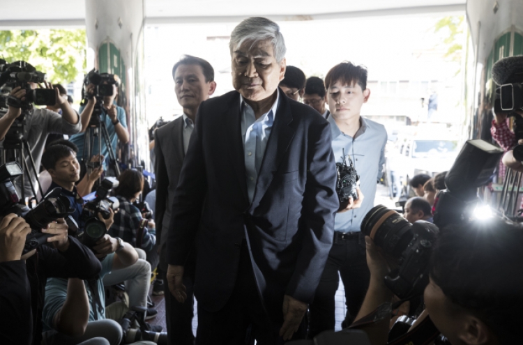 Korean Air chairman grilled for using company money on home security