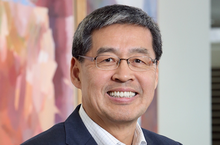 LG chief Koo picks 3M vice chair as new head of LG Chem