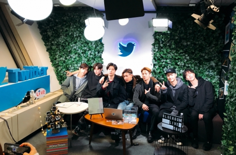 Behind the scenes at GOT7’s Twitter #Blueroom live