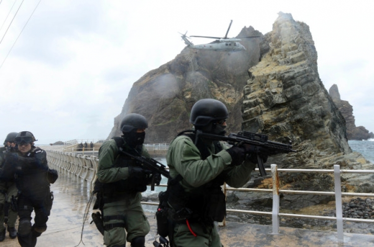 Korea's military holds Dokdo defense drills
