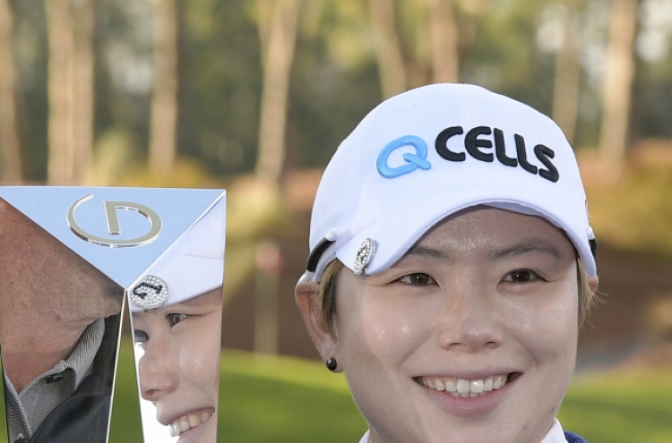 Korean Ji Eun-hee wins LPGA season opener
