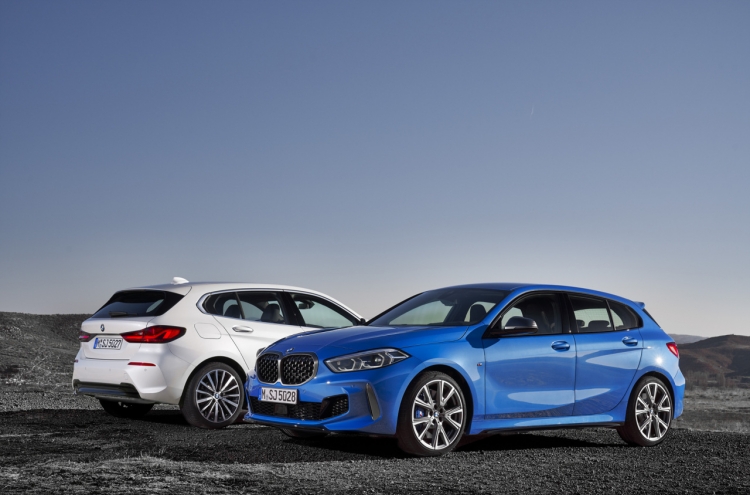 BMW Korea teases all-new BMW 1 Series