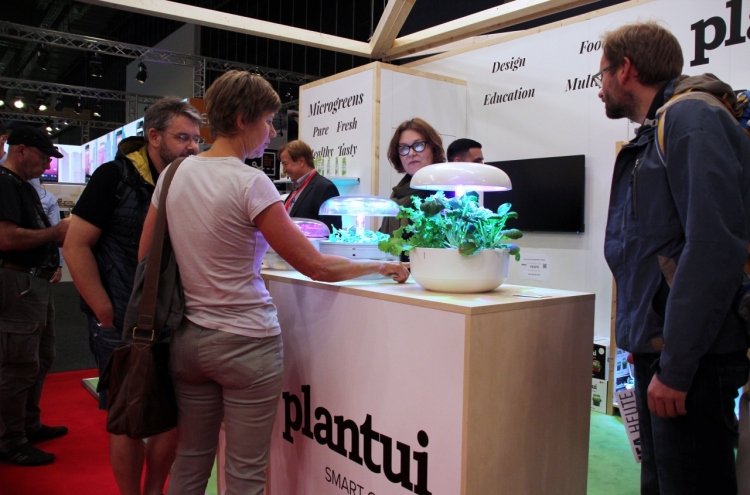 [IFA 2019] Home gardening gets smart with LED lights