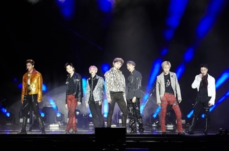 [Newsmaker] K-pop superband SuperM tops Billboard 200