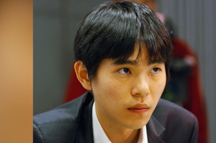 Go master Lee Se-dol, the only human to beat AI AlphaGo, retires