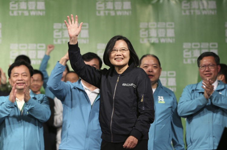Taiwan leader meets top US official after her election win