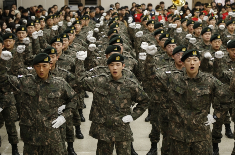 [Feature] Korea urged to pay conscripts better